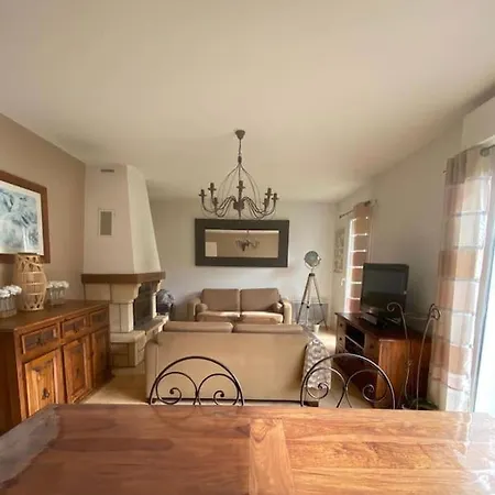 Maison Pavillonnaire Entre Ocean Et Montagnes Basques *