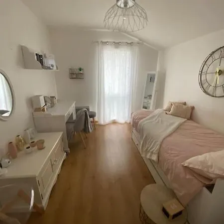 Holiday home Maison Pavillonnaire Entre Ocean Et Montagnes Basques *