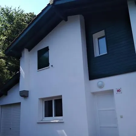 Holiday home Maison Pavillonnaire Entre Ocean Et Montagnes Basques Cambo-les-Bains